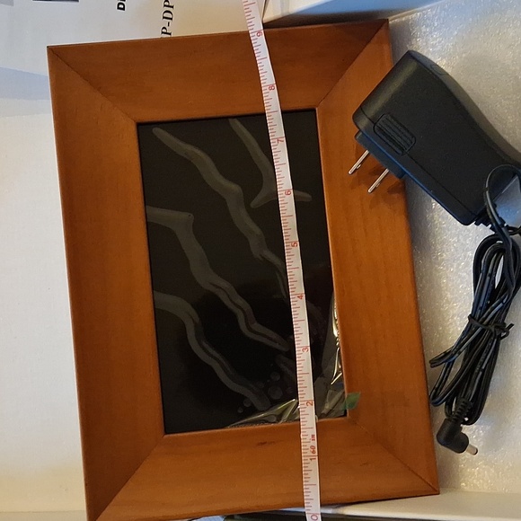 Digital Picture Frame - Picture 4 of 7